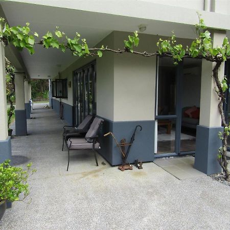 Cornwallis Palms Auckland Exterior photo