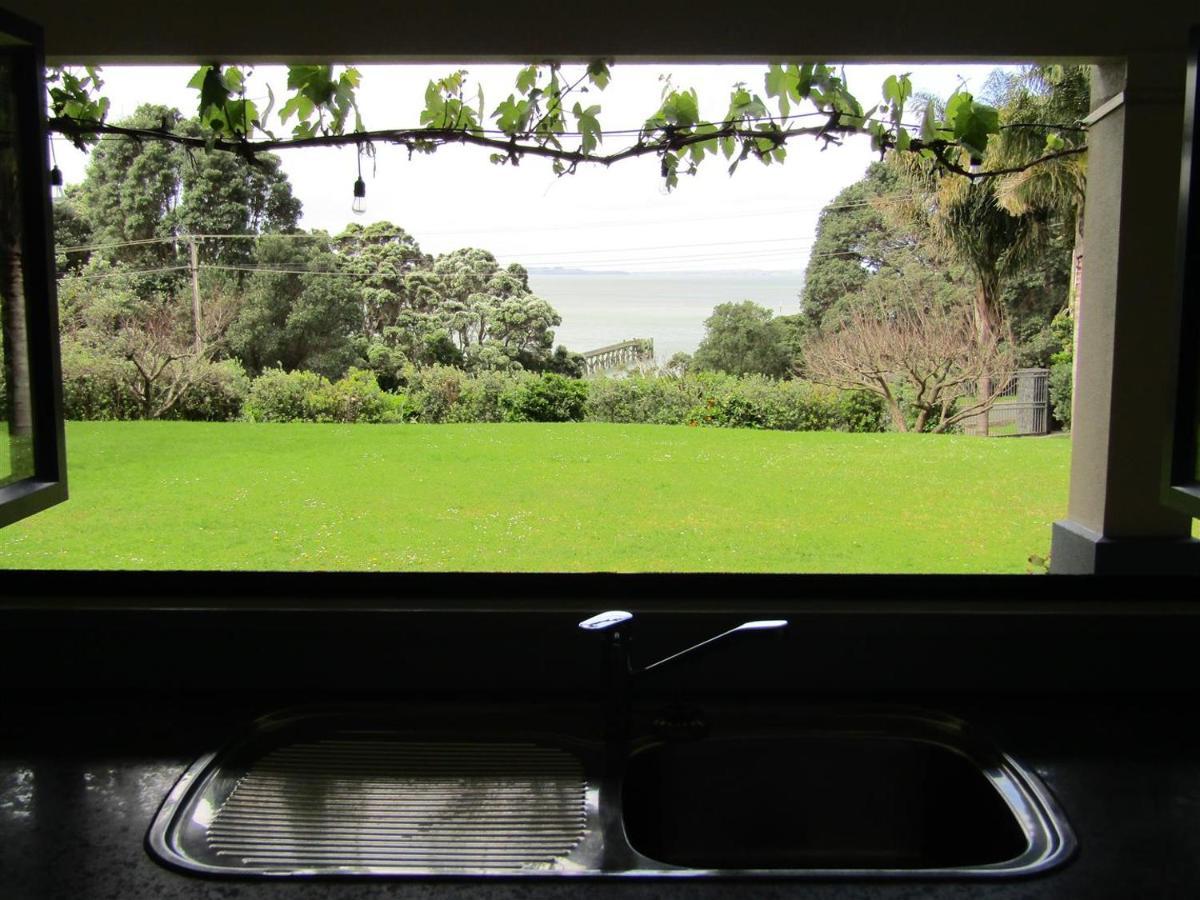 Cornwallis Palms Auckland Exterior photo